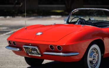 Chevrolet-Corvette-1961-Convertible-22