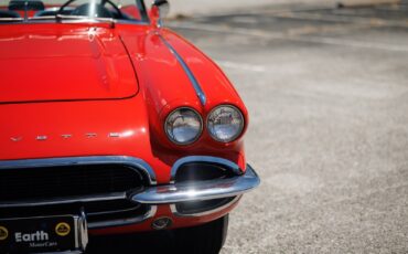 Chevrolet-Corvette-1961-Convertible-27