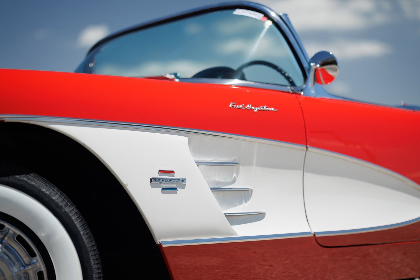 Chevrolet-Corvette-1961-Convertible-32