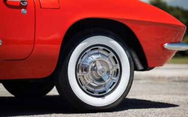 Chevrolet-Corvette-1961-Convertible-33