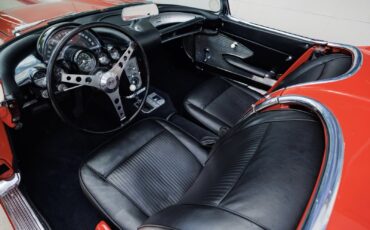 Chevrolet-Corvette-1961-Convertible-39