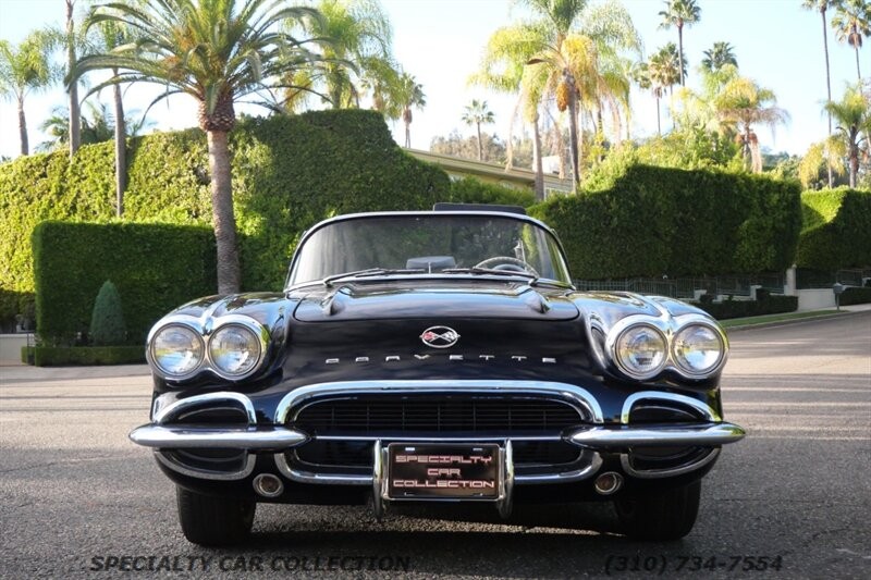 Chevrolet-Corvette-1962-1