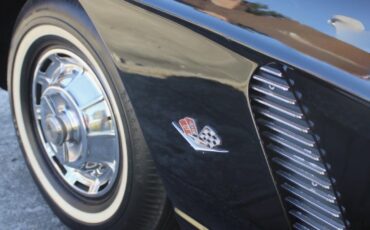 Chevrolet-Corvette-1962-11