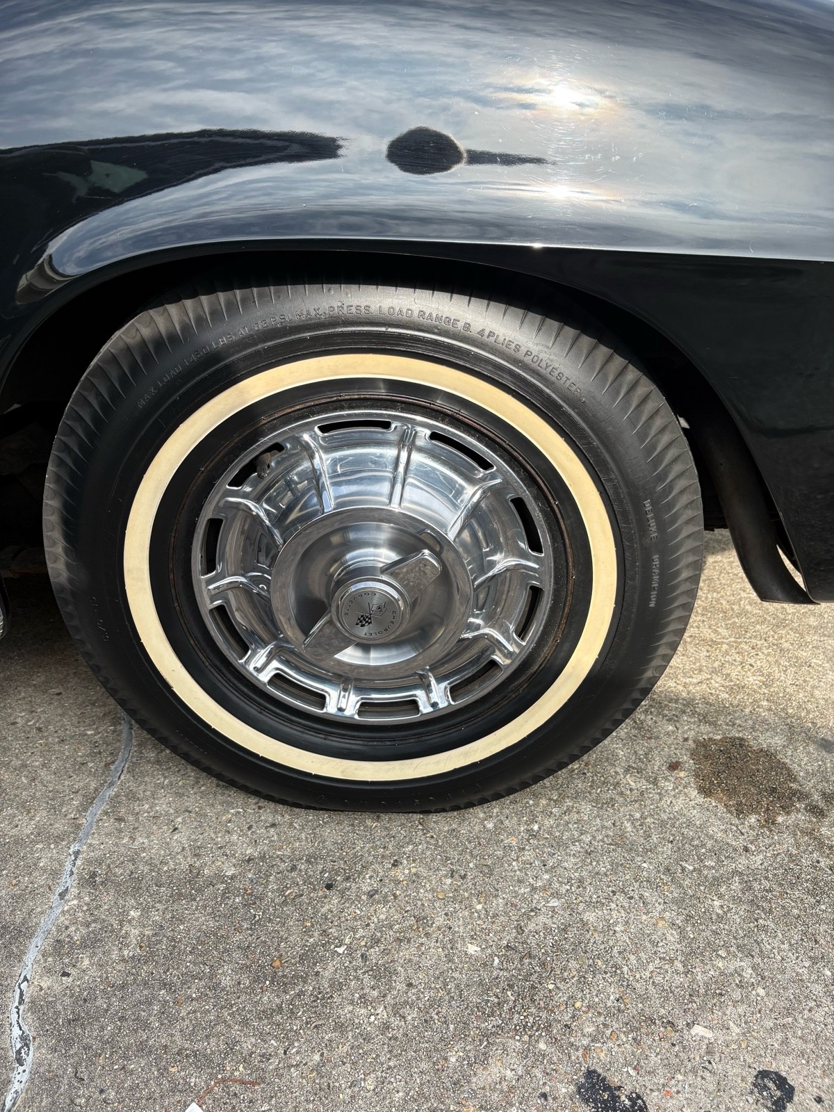 Chevrolet-Corvette-1962-13