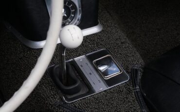 Chevrolet-Corvette-1962-16