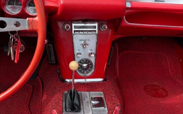 Chevrolet-Corvette-1962-19