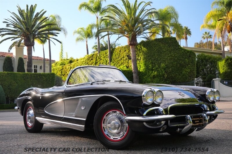 Chevrolet-Corvette-1962-2