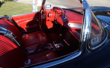 Chevrolet-Corvette-1962-26