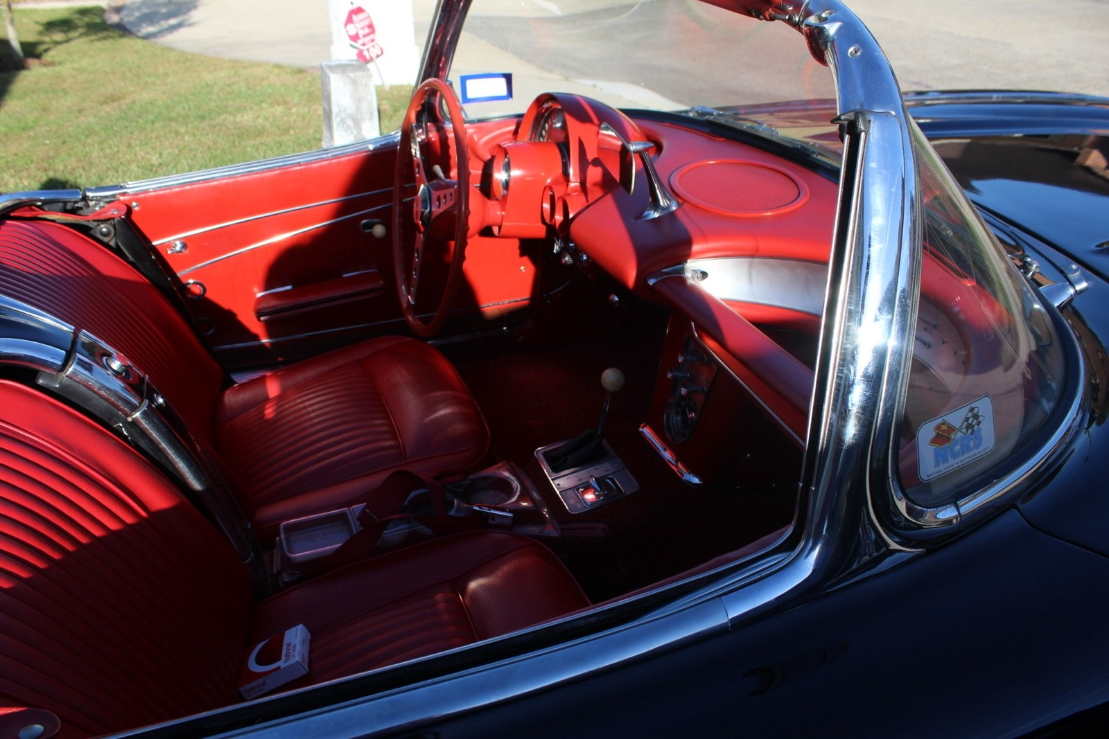 Chevrolet-Corvette-1962-26