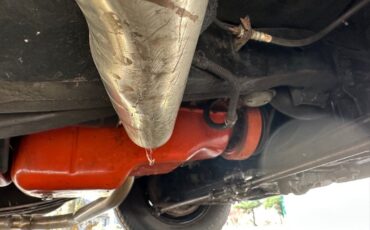 Chevrolet-Corvette-1962-27