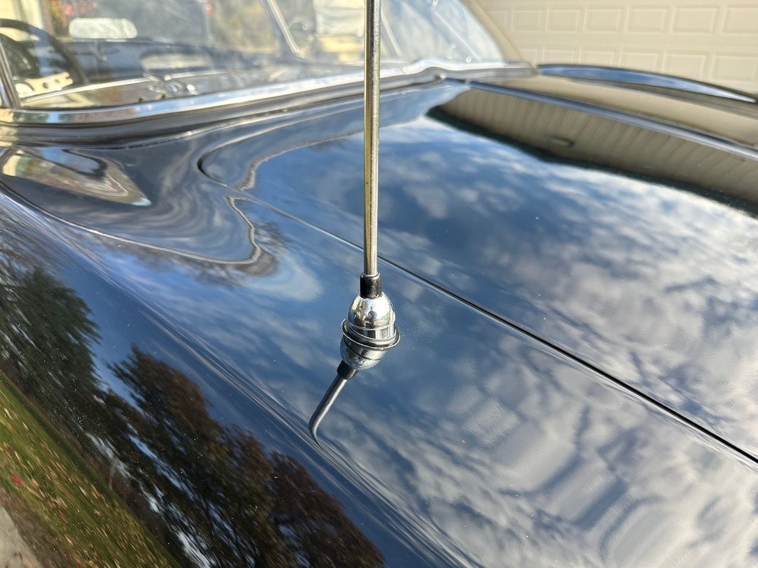 Chevrolet-Corvette-1962-28