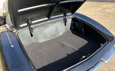 Chevrolet-Corvette-1962-29