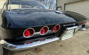 Chevrolet-Corvette-1962-3