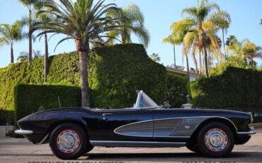 Chevrolet-Corvette-1962-3