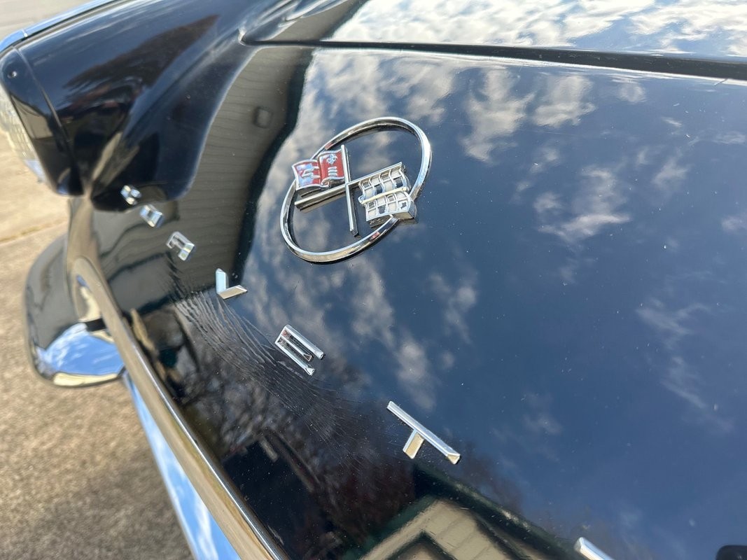 Chevrolet-Corvette-1962-36