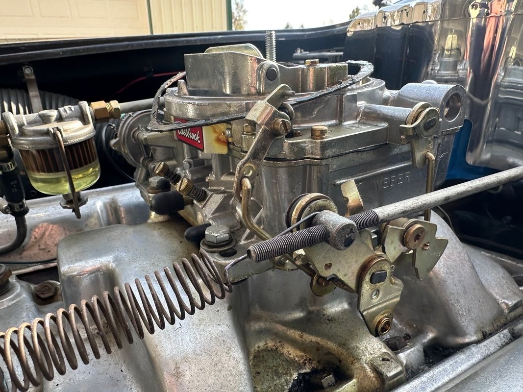 Chevrolet-Corvette-1962-38