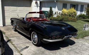 Chevrolet-Corvette-1962