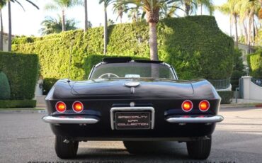 Chevrolet-Corvette-1962-5