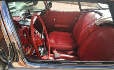 Chevrolet-Corvette-1962-Convertible-4