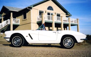 Chevrolet-Corvette-1962-Convertible-5