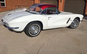 Chevrolet-Corvette-1962-Convertible-7