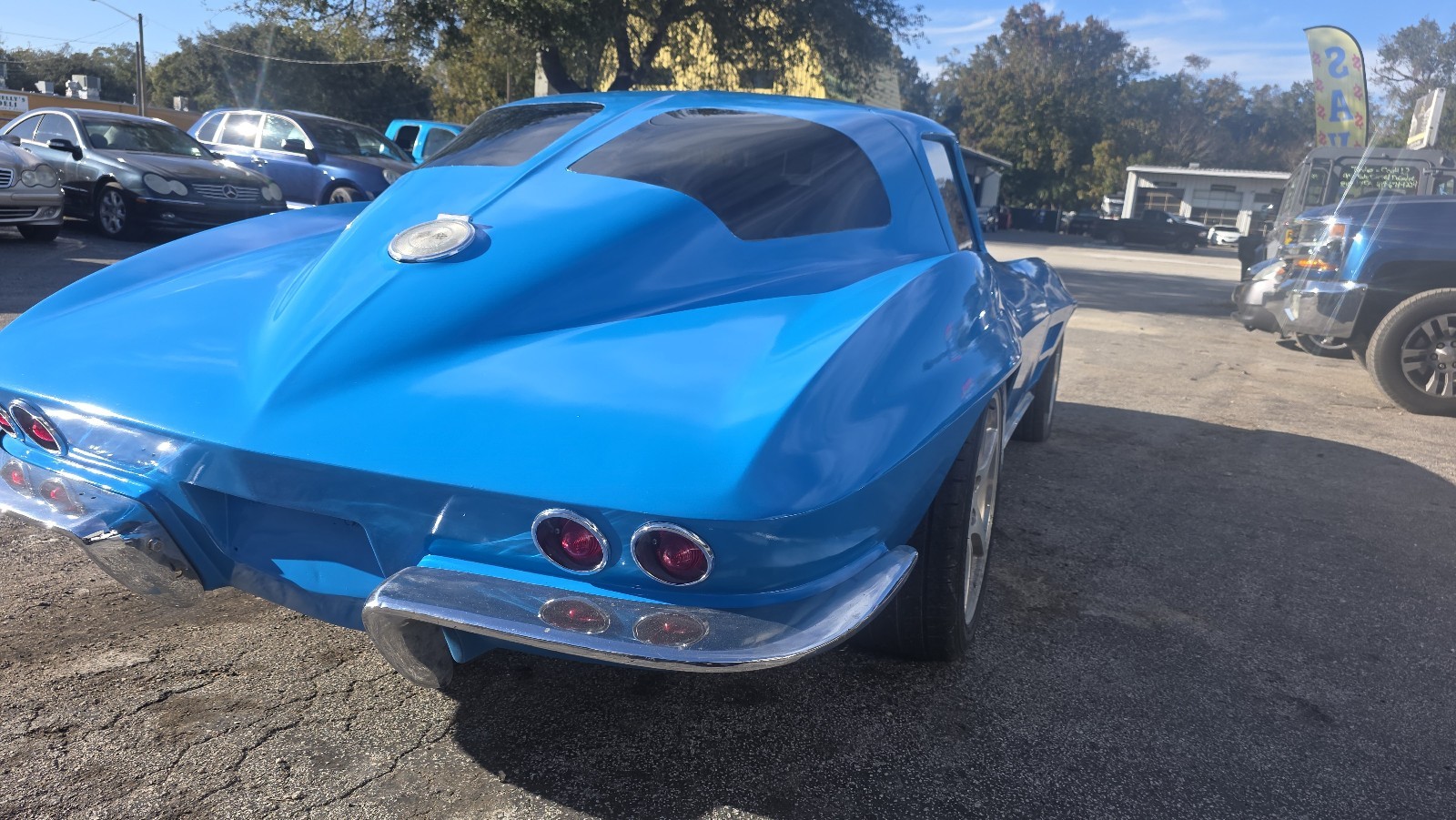 Chevrolet-Corvette-1963-1