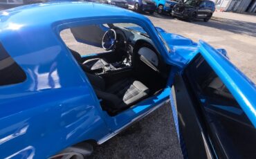 Chevrolet-Corvette-1963-12