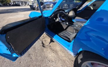 Chevrolet-Corvette-1963-13