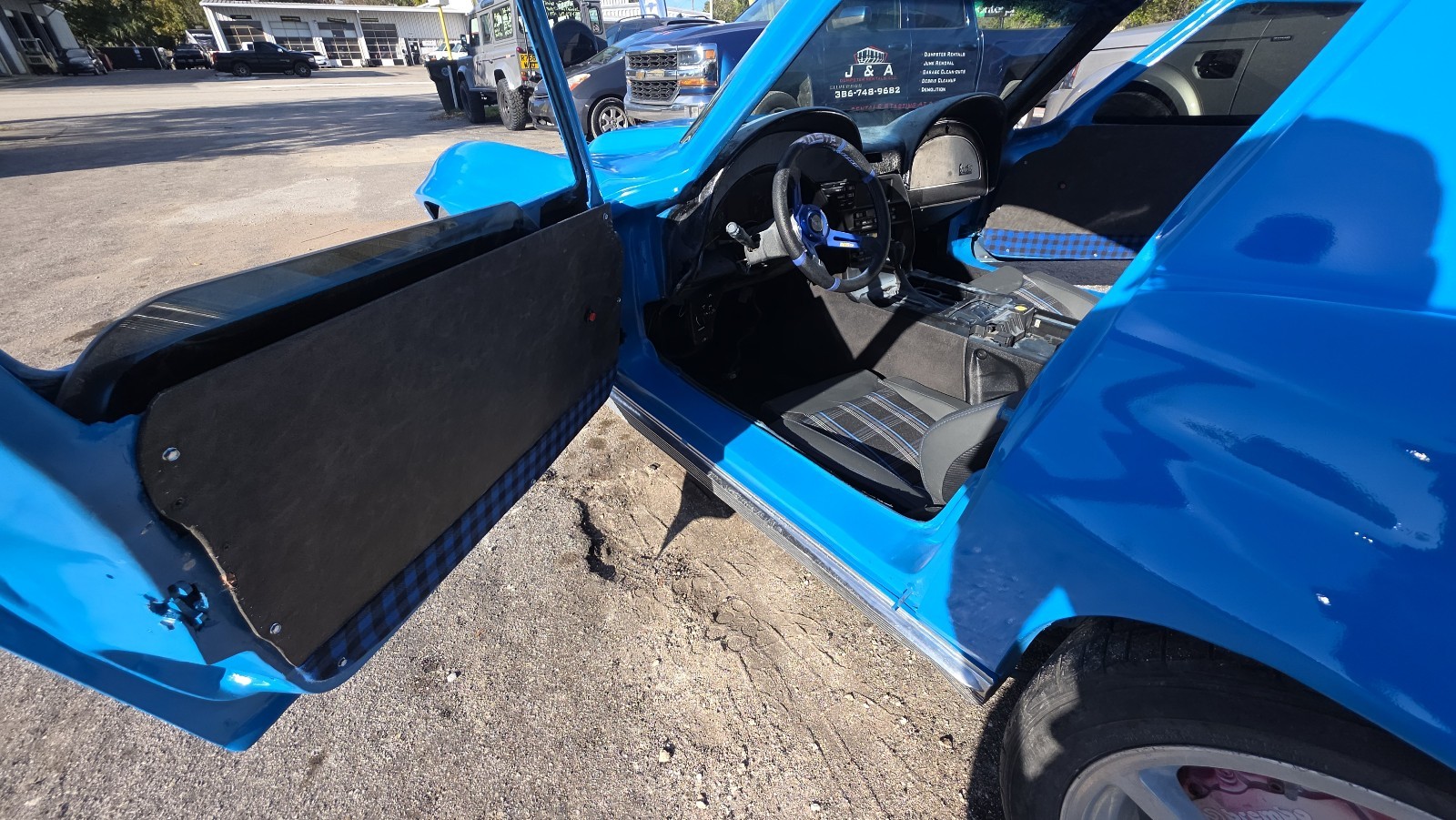 Chevrolet-Corvette-1963-13