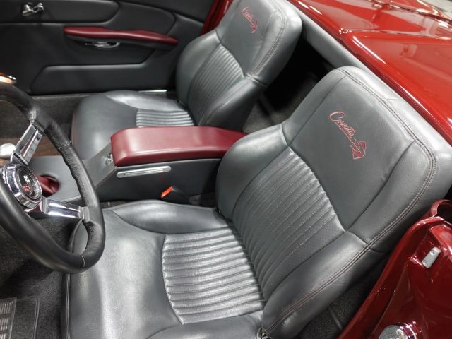 Chevrolet-Corvette-1963-16