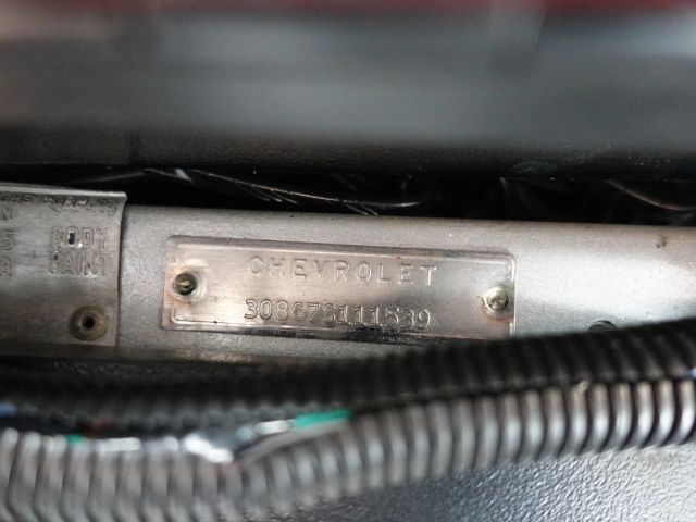 Chevrolet-Corvette-1963-25