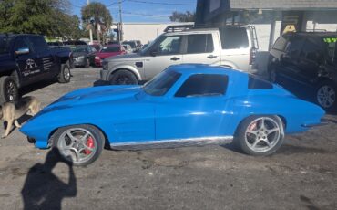 Chevrolet-Corvette-1963-5