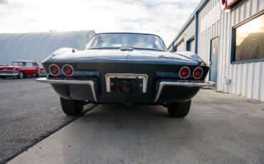 Chevrolet-Corvette-1963-Convertible-11