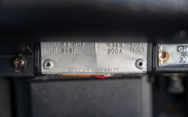 Chevrolet-Corvette-1963-Convertible-12