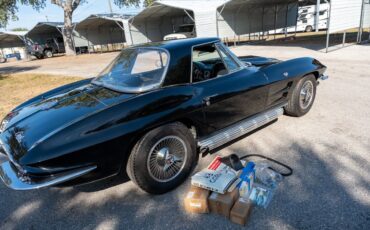 Chevrolet-Corvette-1963-Convertible-14