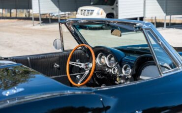 Chevrolet-Corvette-1963-Convertible-16