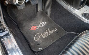 Chevrolet-Corvette-1963-Convertible-22