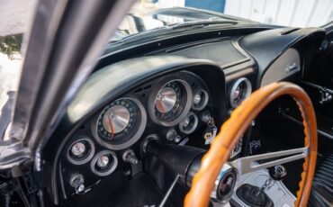 Chevrolet-Corvette-1963-Convertible-24