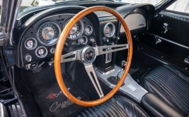 Chevrolet-Corvette-1963-Convertible-25