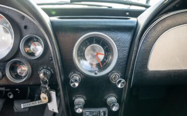 Chevrolet-Corvette-1963-Convertible-29
