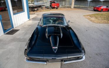 Chevrolet-Corvette-1963-Convertible-3