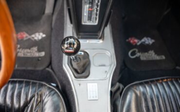 Chevrolet-Corvette-1963-Convertible-32