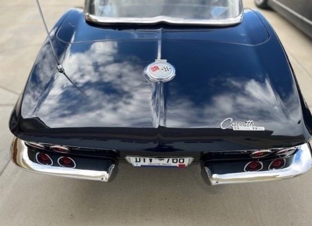Chevrolet-Corvette-1963-Convertible-4
