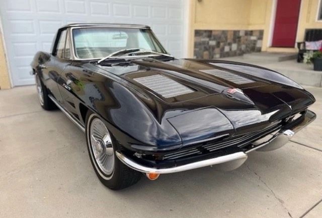 Chevrolet-Corvette-1963-Convertible