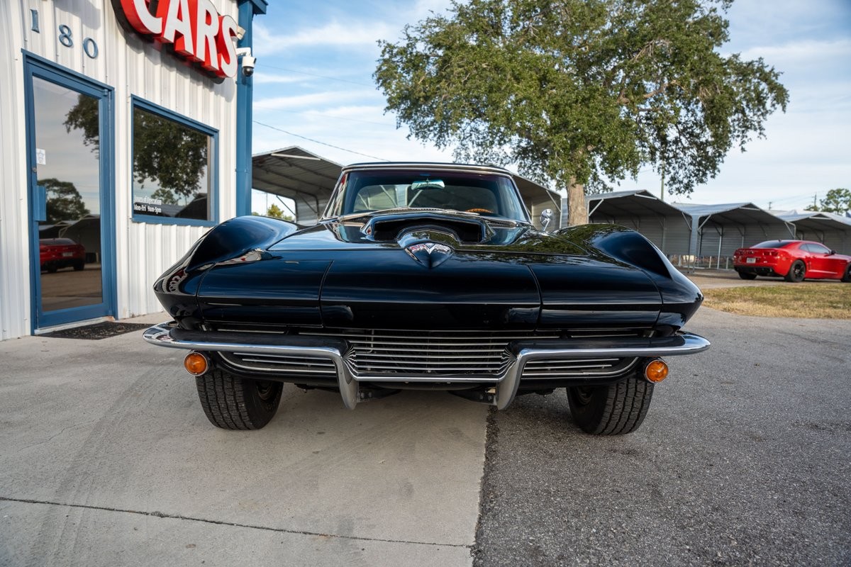 Chevrolet-Corvette-1963-Convertible-5