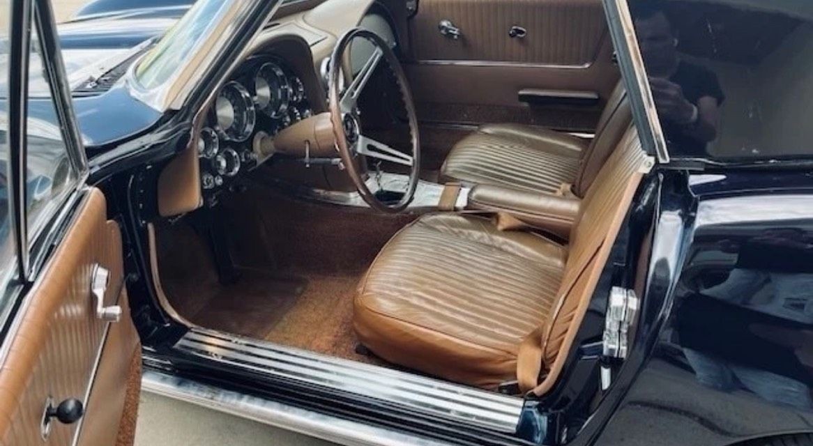 Chevrolet-Corvette-1963-Convertible-6