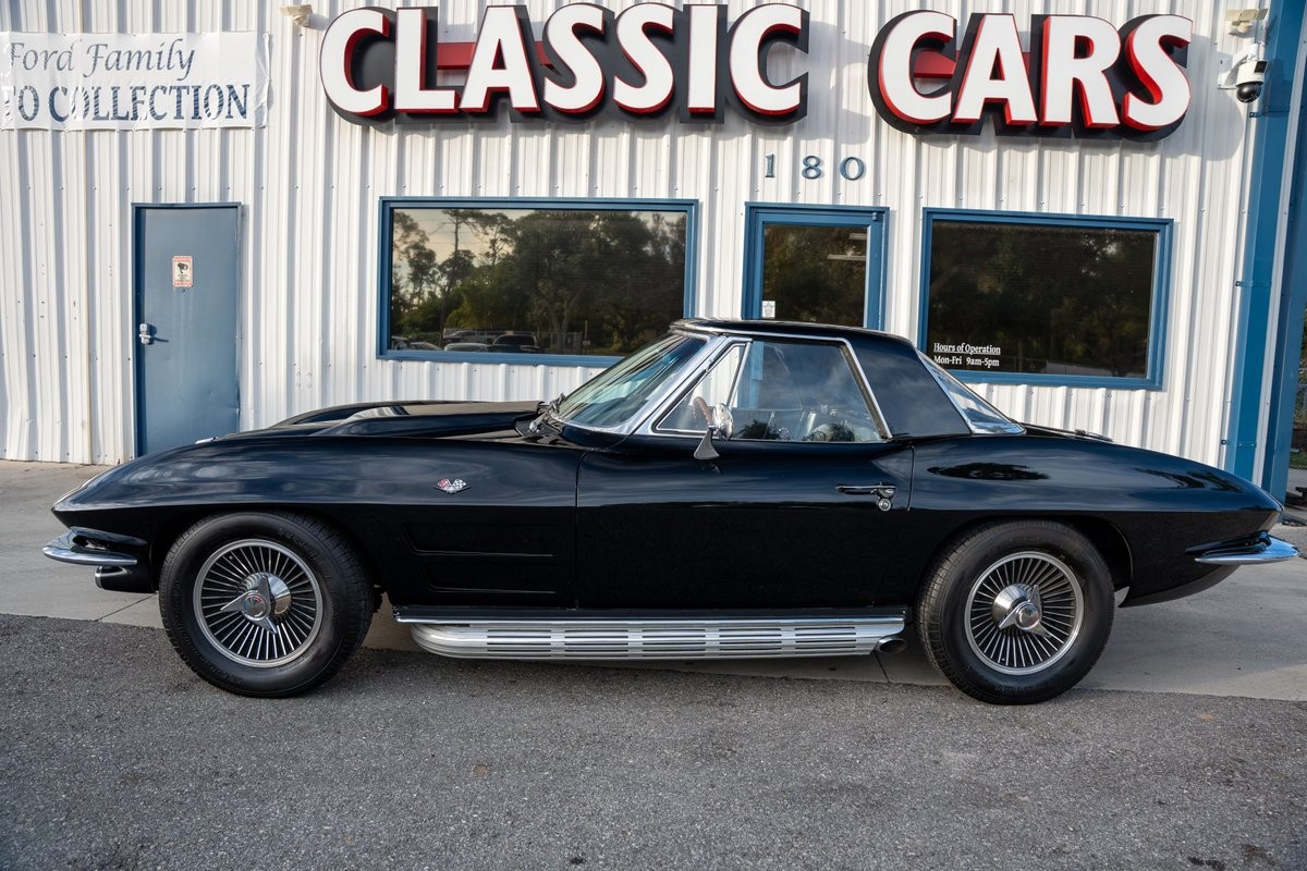 Chevrolet-Corvette-1963-Convertible-6