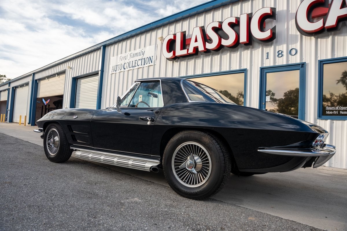 Chevrolet-Corvette-1963-Convertible-9