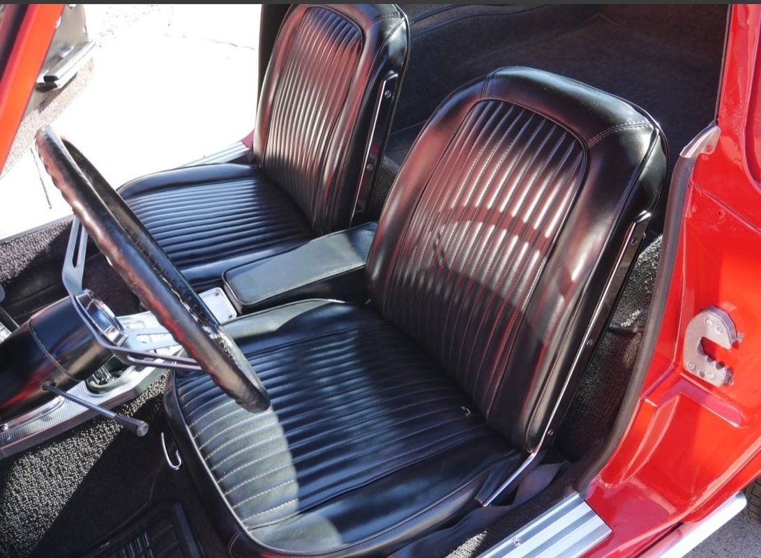 Chevrolet-Corvette-1963-Coupe-12