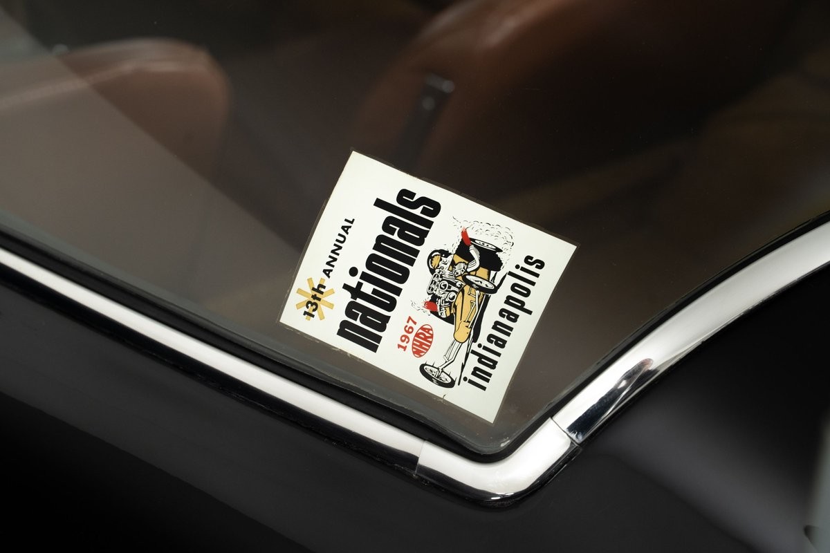 Chevrolet-Corvette-1963-Coupe-13